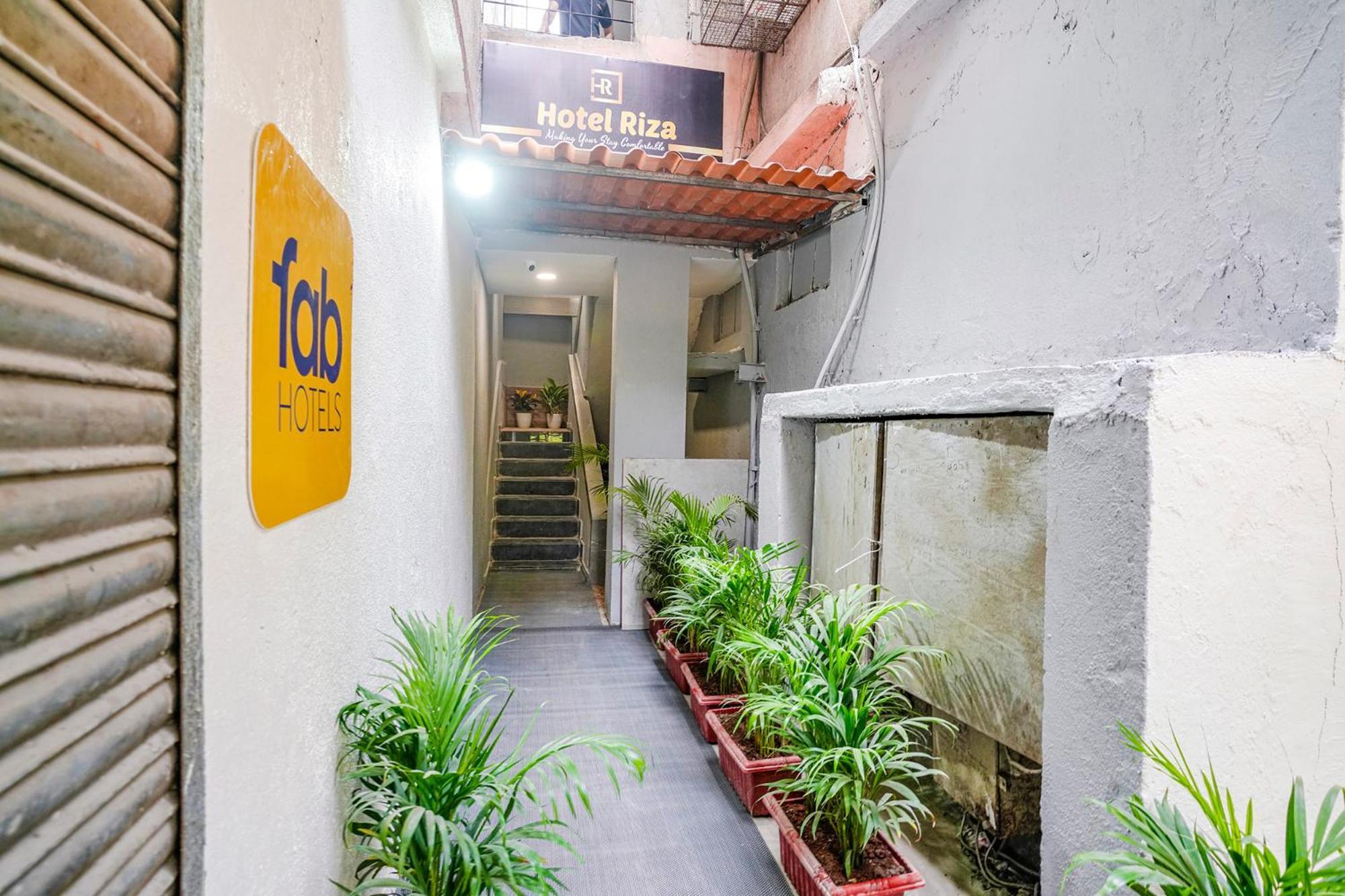 Hotel Riza International - Nr Nesco Exhibition Centre — Photos 3